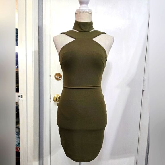 Dance And Marvel Sleeveless Olive Bodycon Dress NWT Sz Small - Picture 2 of 12